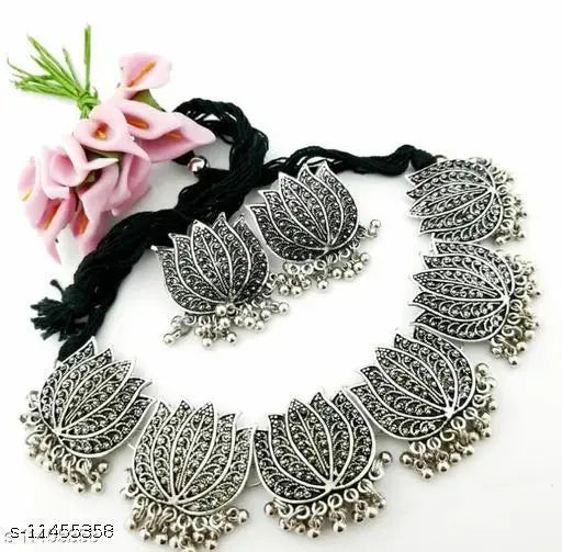 Tehzeeb Creations Women's Silver Colour Oxidised Lotus Design Necklace Set