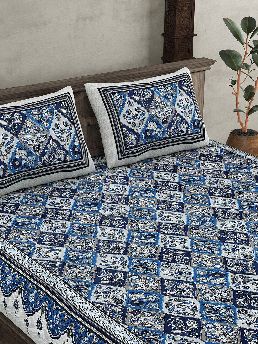 JAIPUR FABRIC Festival Waves Blue & White Cotton 210 TC Queen Bedsheet & 2 Pillow Covers