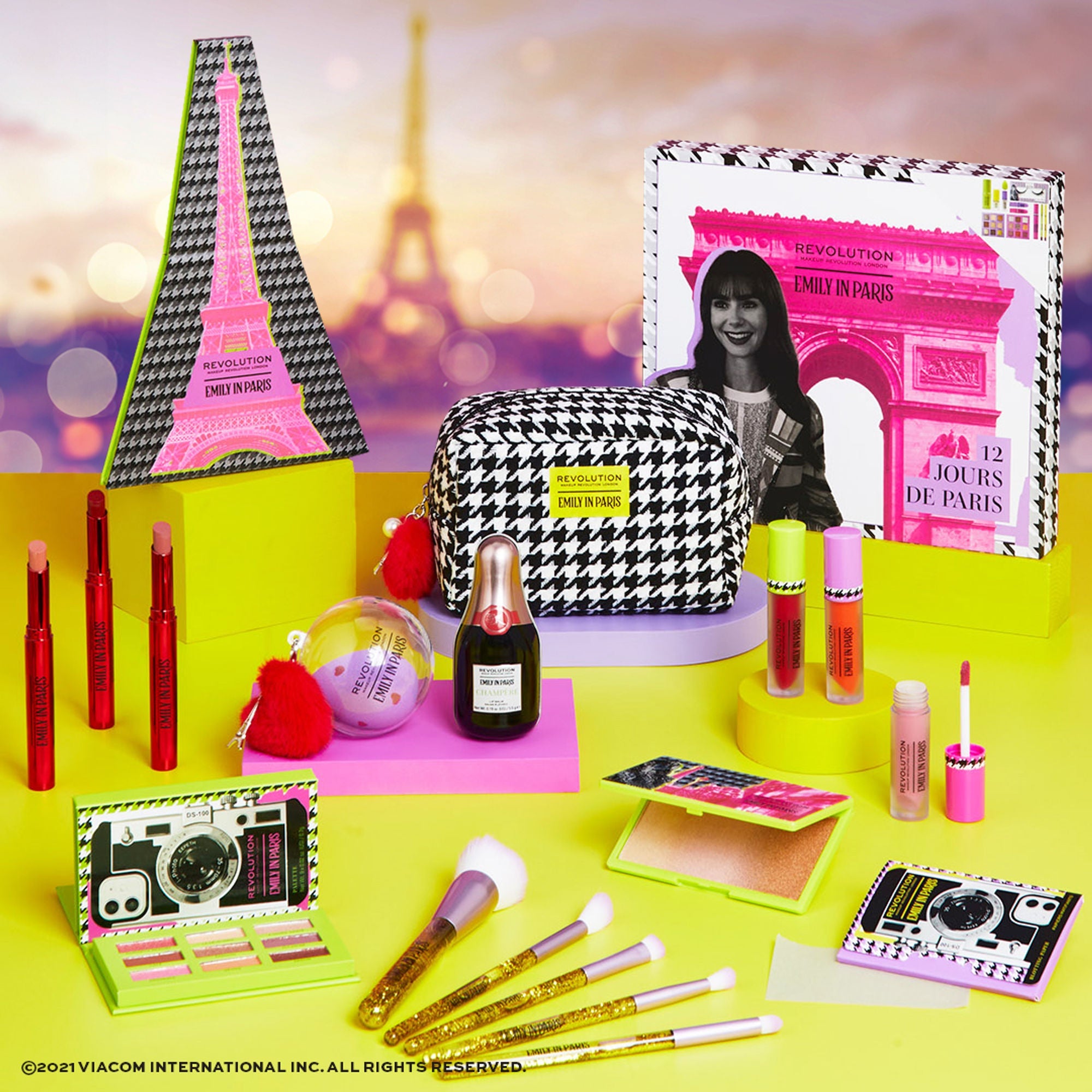 Makeup Revolution X Emily In Paris Multi-Use Lip & Cheek Blush Paris Fantasy Rouge - Distacart