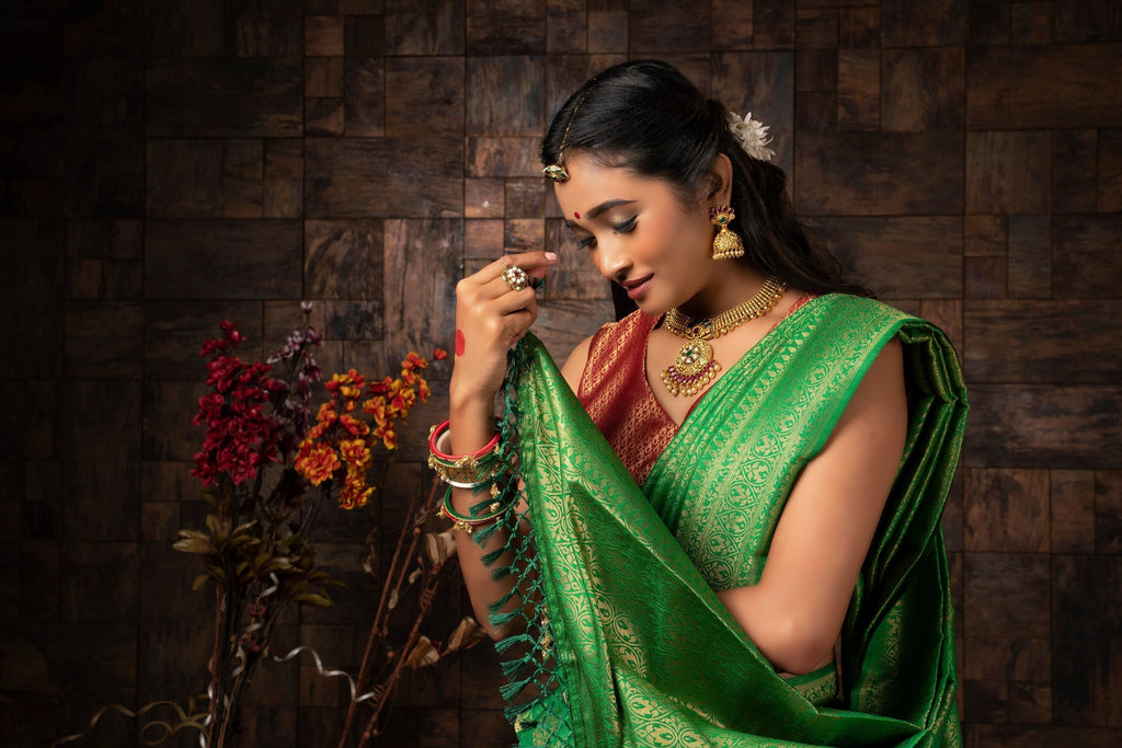 Vardha Clover Green Golden Zari Kanjeevaram Silk Saree