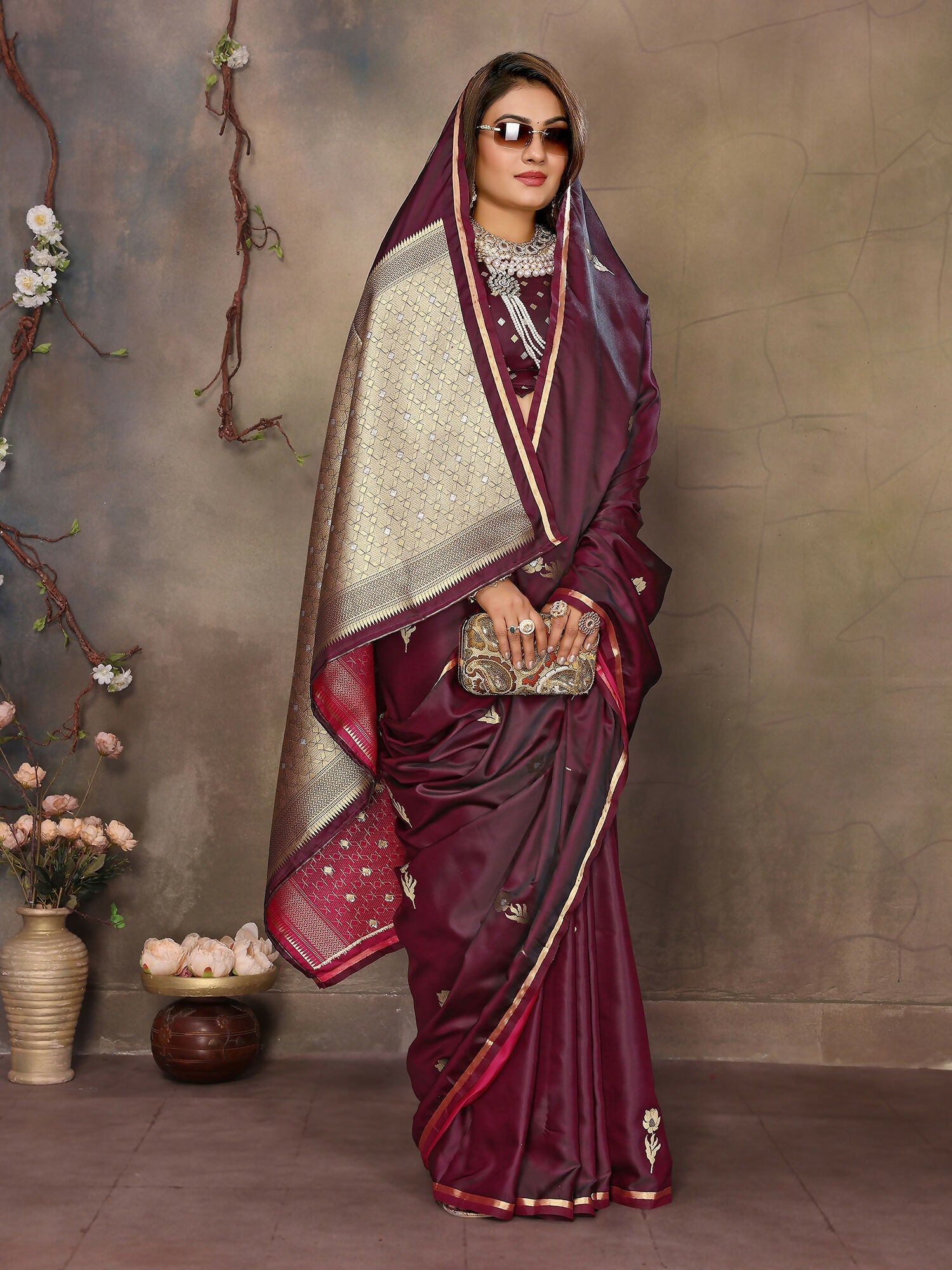 Joban Fashion Maroon Floral & Botanical Motifs Satin Silk Banarasi Silk Saree - Distacart