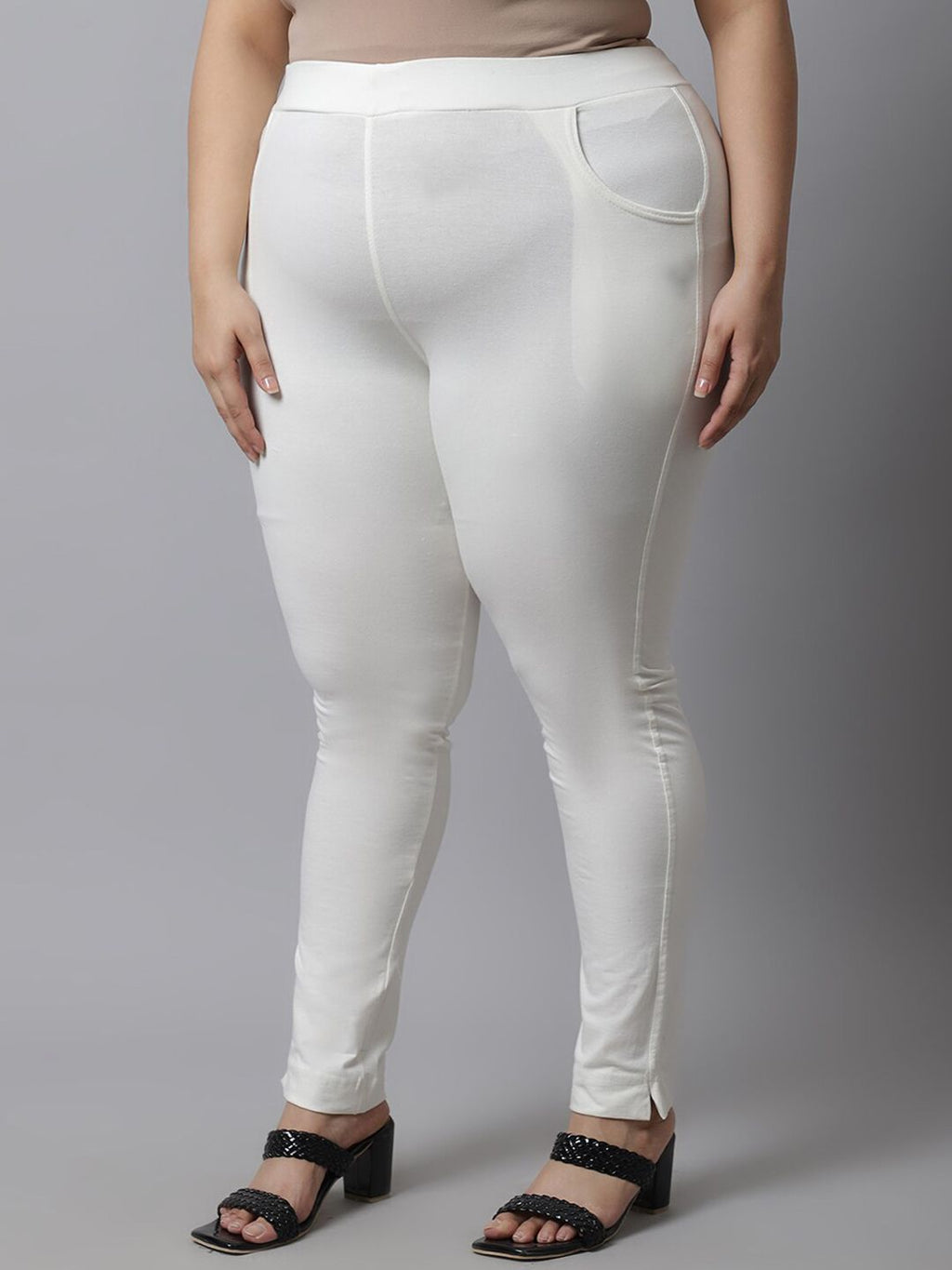 TAG 7 Women Plus Size Off White Solid Ankle Length Leggings