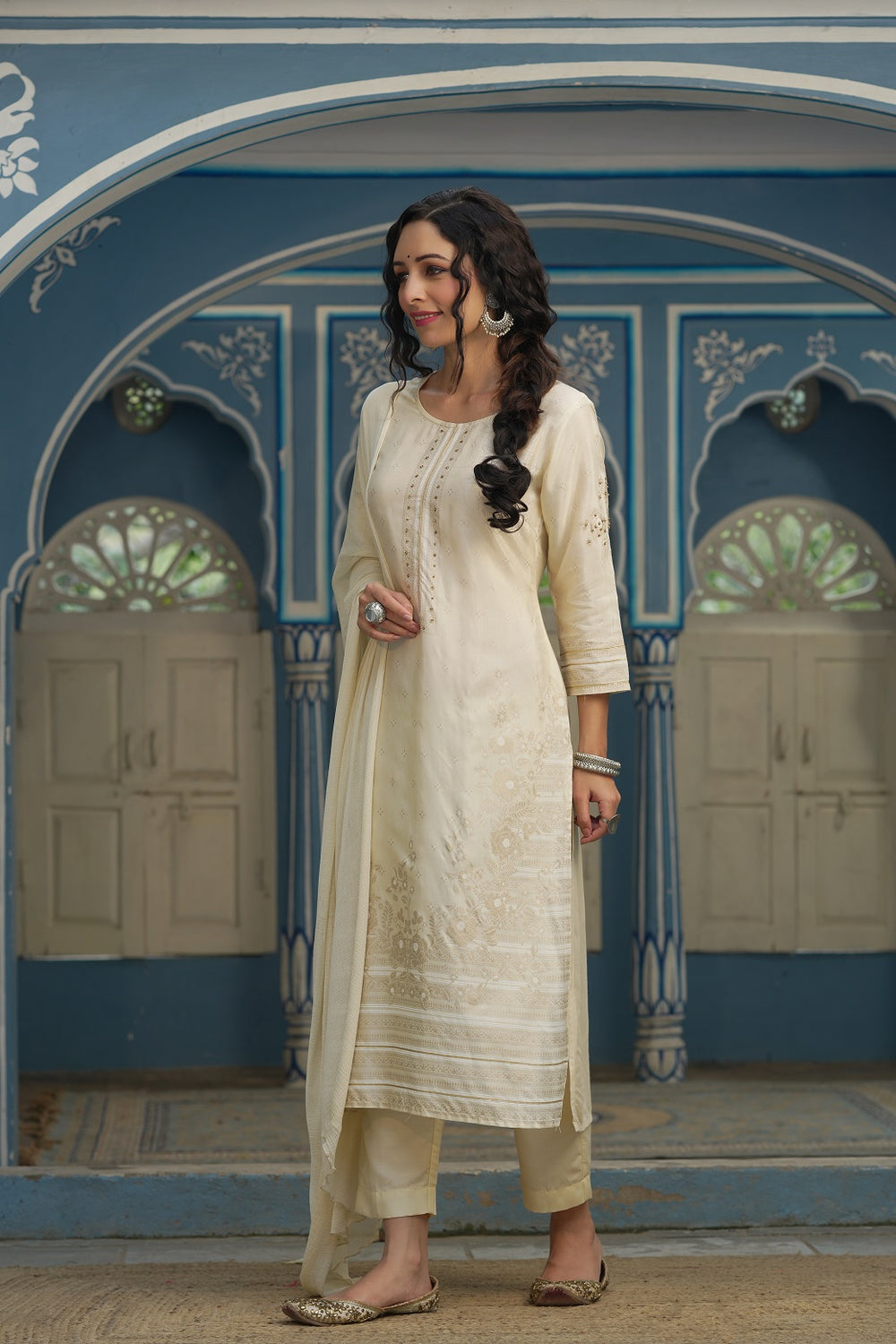 Juniper Beige Shantoon Festive Printed Straight Skd For Women - Distacart