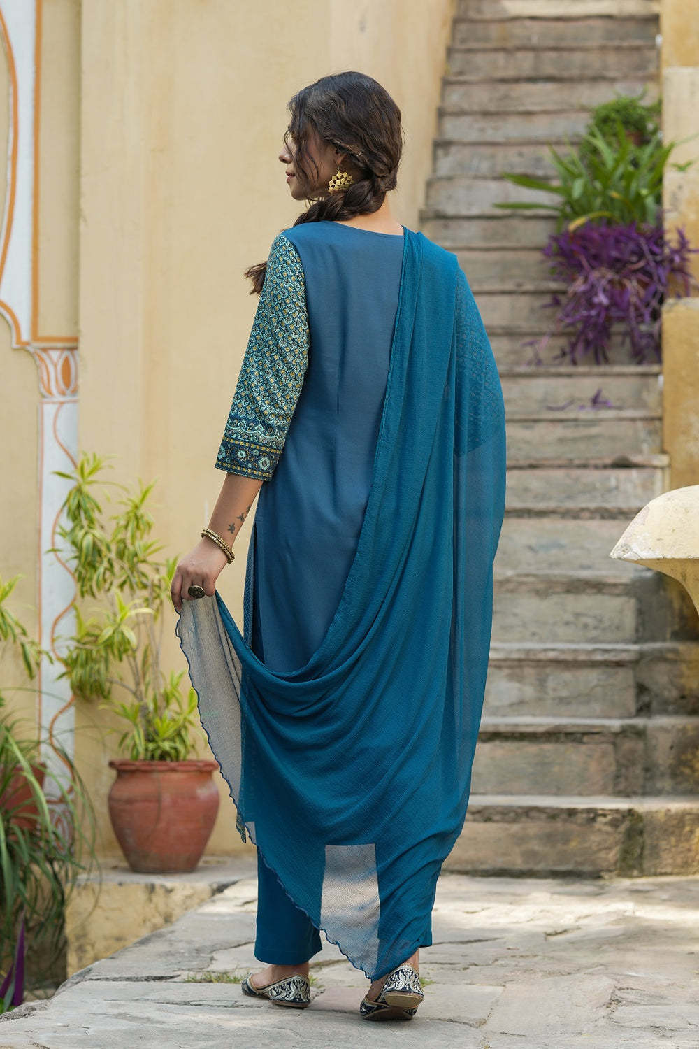 Juniper Indigo Rayon Festive Printed Straight Skd For Women - Distacart