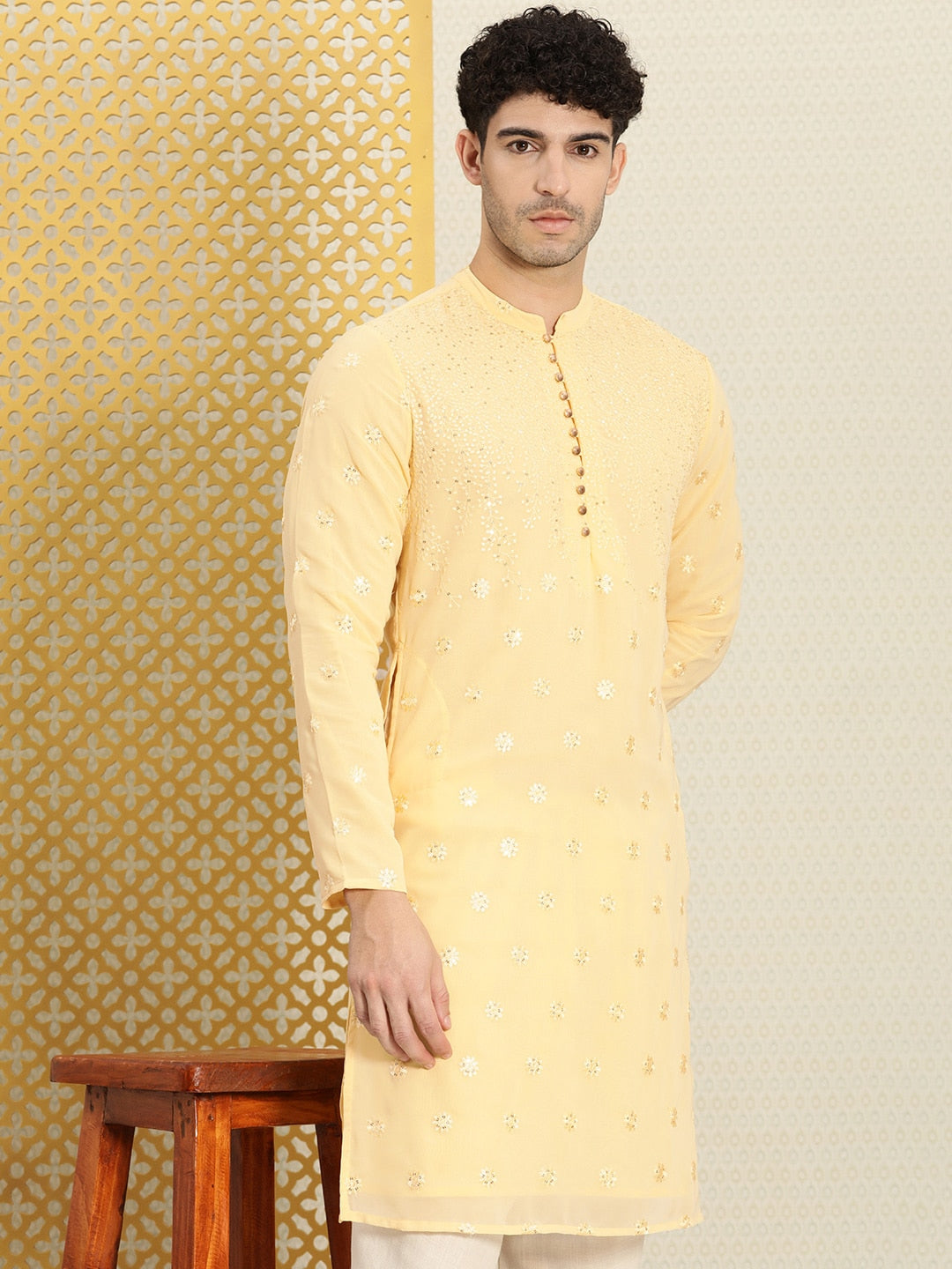 House of Pataudi Men Embroidered Sequined Floral Jashn Kurta
