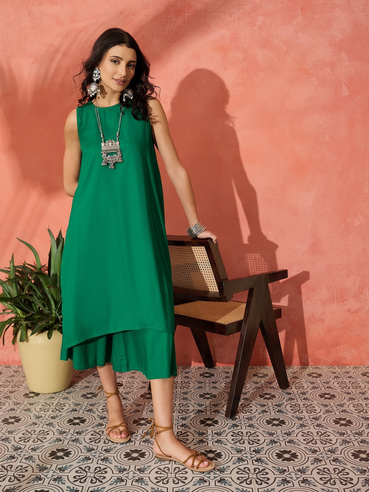 InWeave Forest Green Short Kurta Palazzo Set