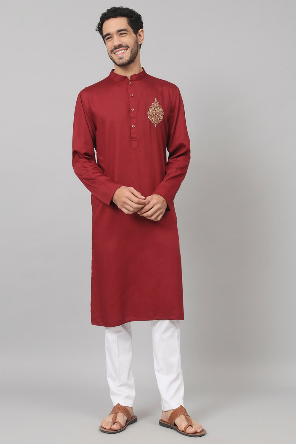 Cotton Kurta With Motif Embroidery by Hilo Design
