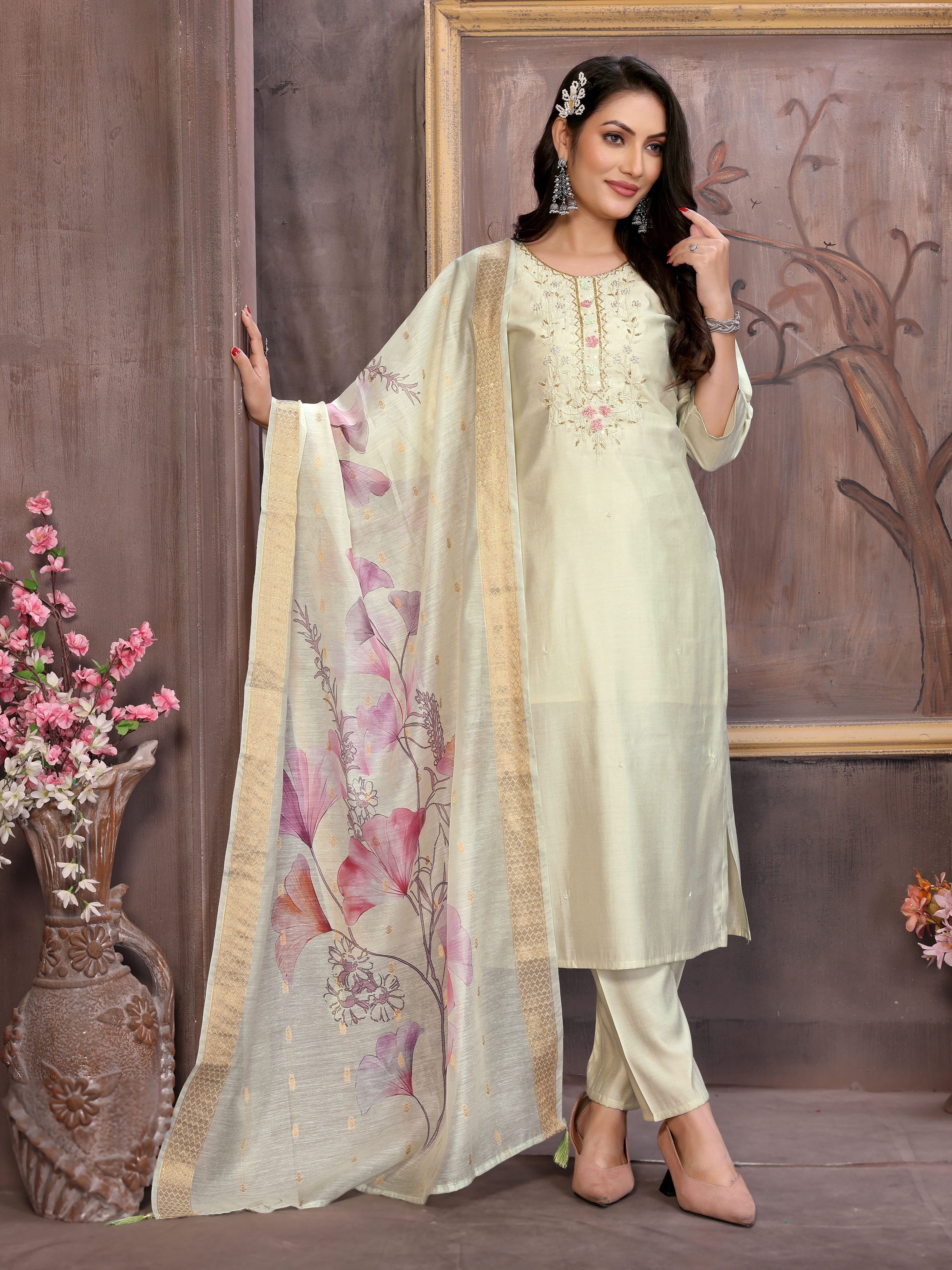 Vedant Vastram Kurta Pant set with Dupatta having Beautiful Hand work (Khatli Work) - Light Pista - Distacart