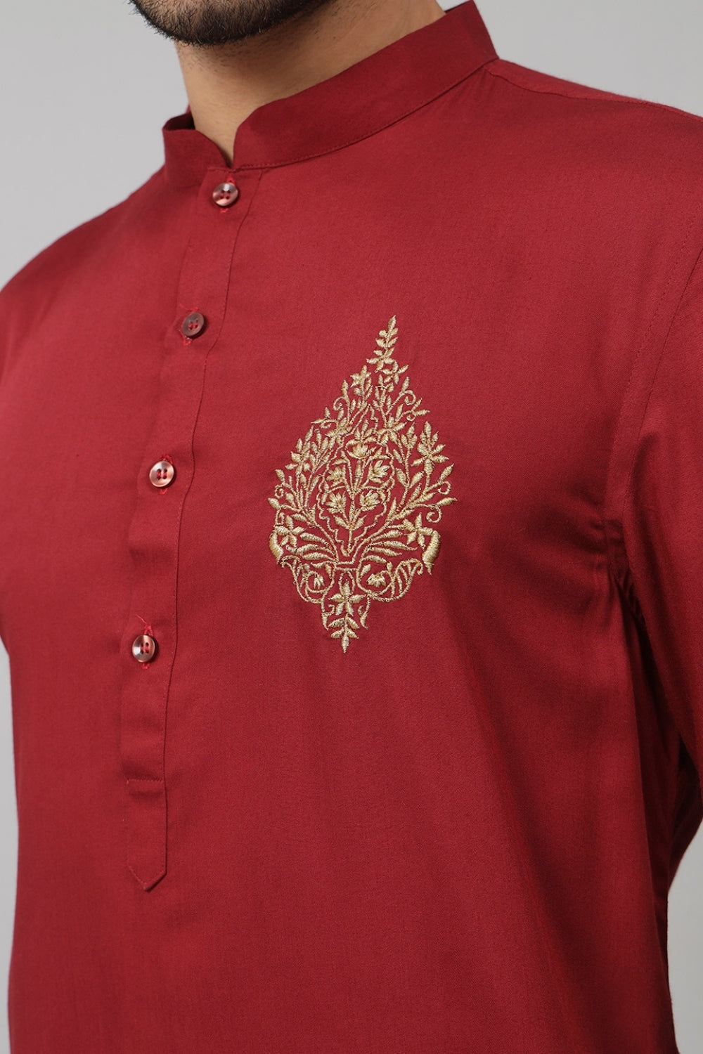 Cotton Kurta With Motif Embroidery by Hilo Design