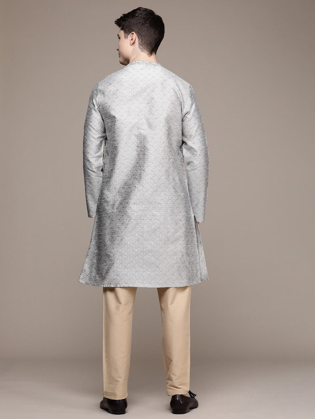 House of Pataudi Ethnic Motifs Embroidered Thread Work Angrakha Rozana Kurta