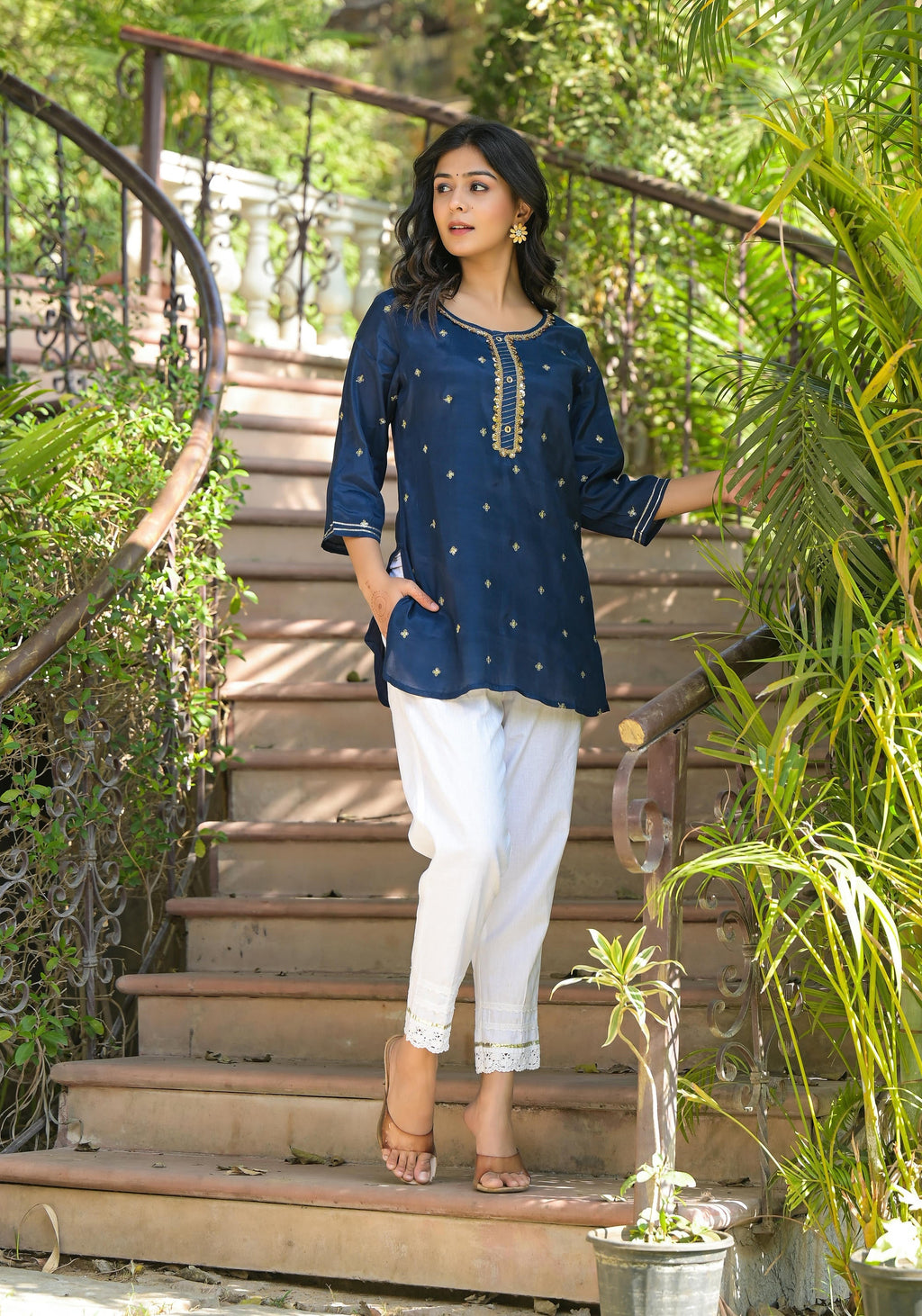 Juniper Women's Navy Zari Embroidered Viscose Tunic With Sequins