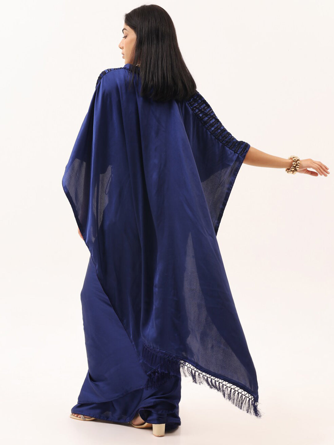 Tikhi Imli Striped Velvet Kaftan Saree - Distacart