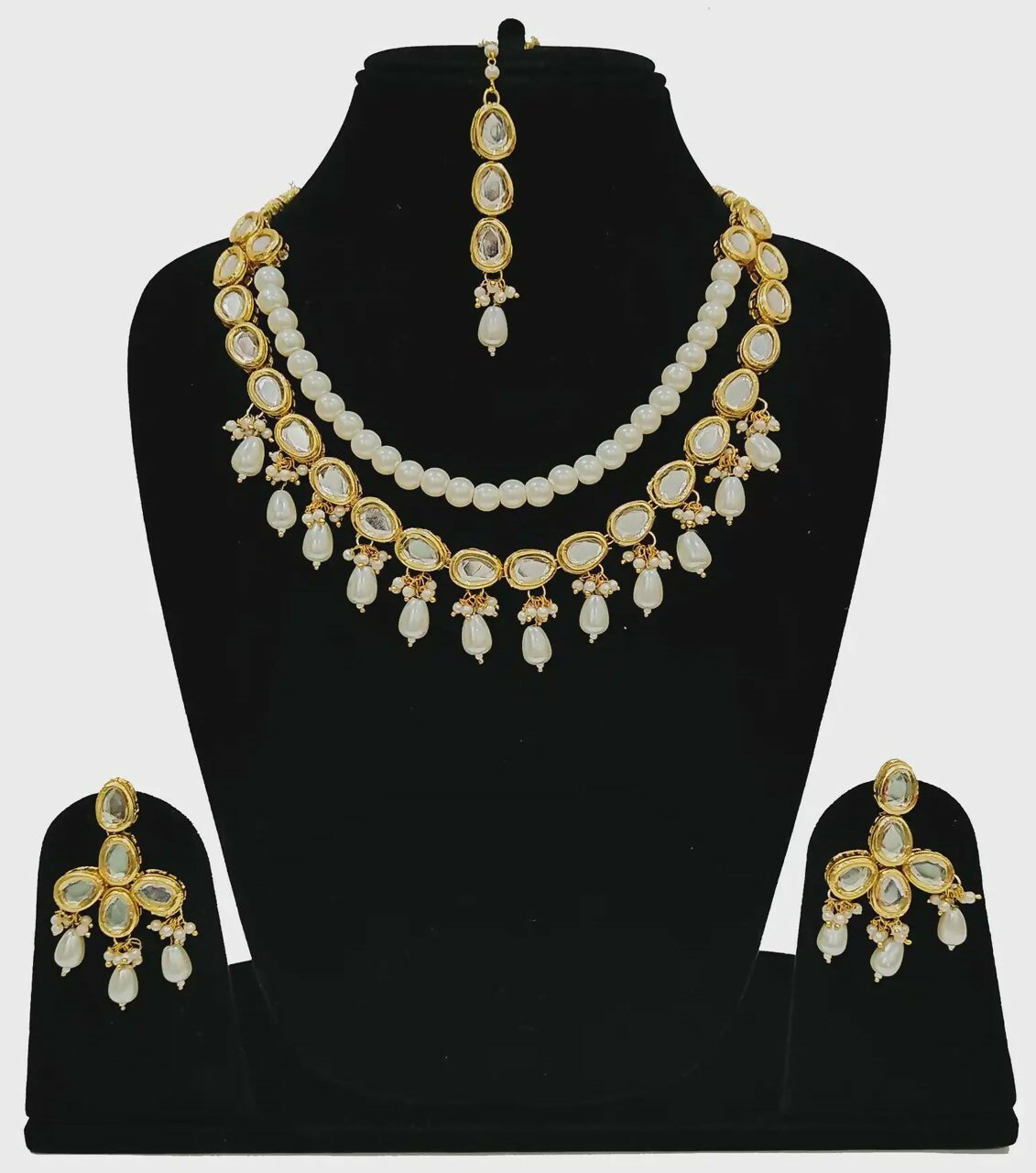 Joban Fashion Hand Made High Quality Gold Plated Base Metal Alloy Kundan Stone Studded Kundan Jewellery Set