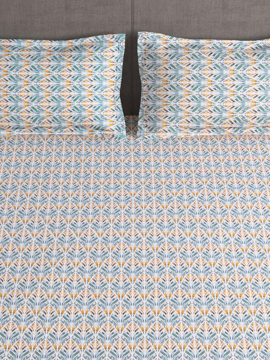 Story@home Tango Blue & White Printed 240 TC King Bedsheet with 2 Pillow Covers