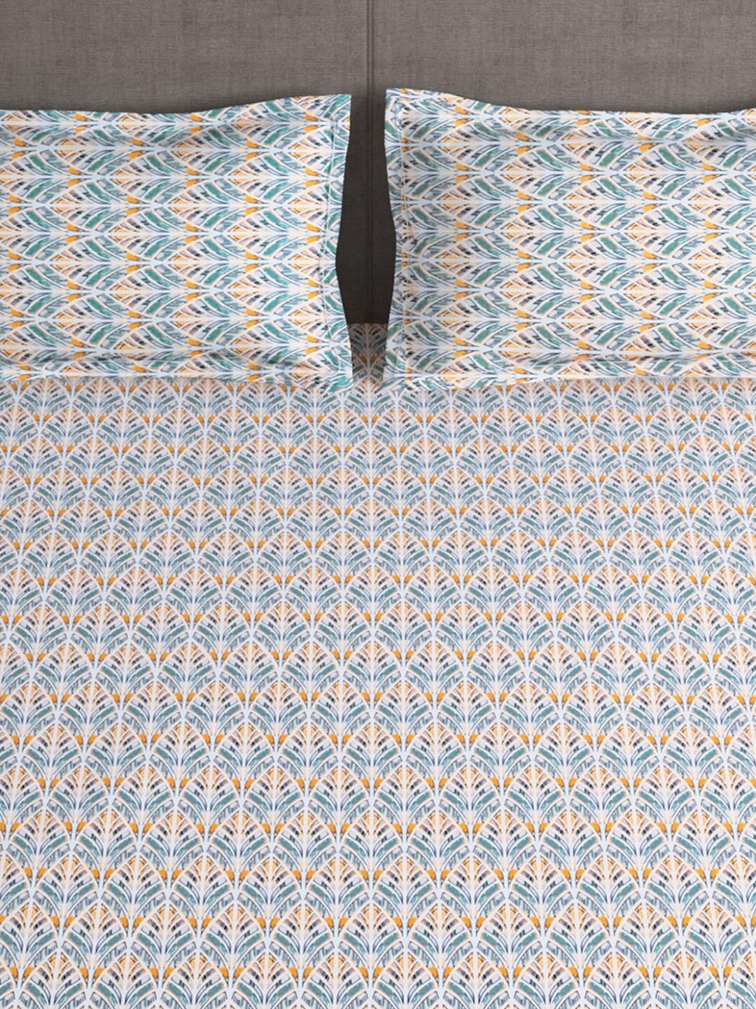 Story@home Tango Blue & White Printed 240 TC King Bedsheet with 2 Pillow Covers