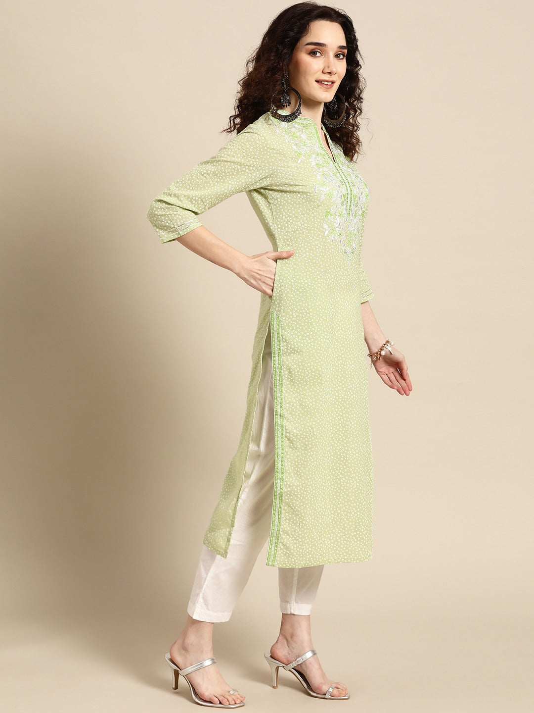 Sangria Women Green Floral Yoke Design Thread Work Pastels Kurta