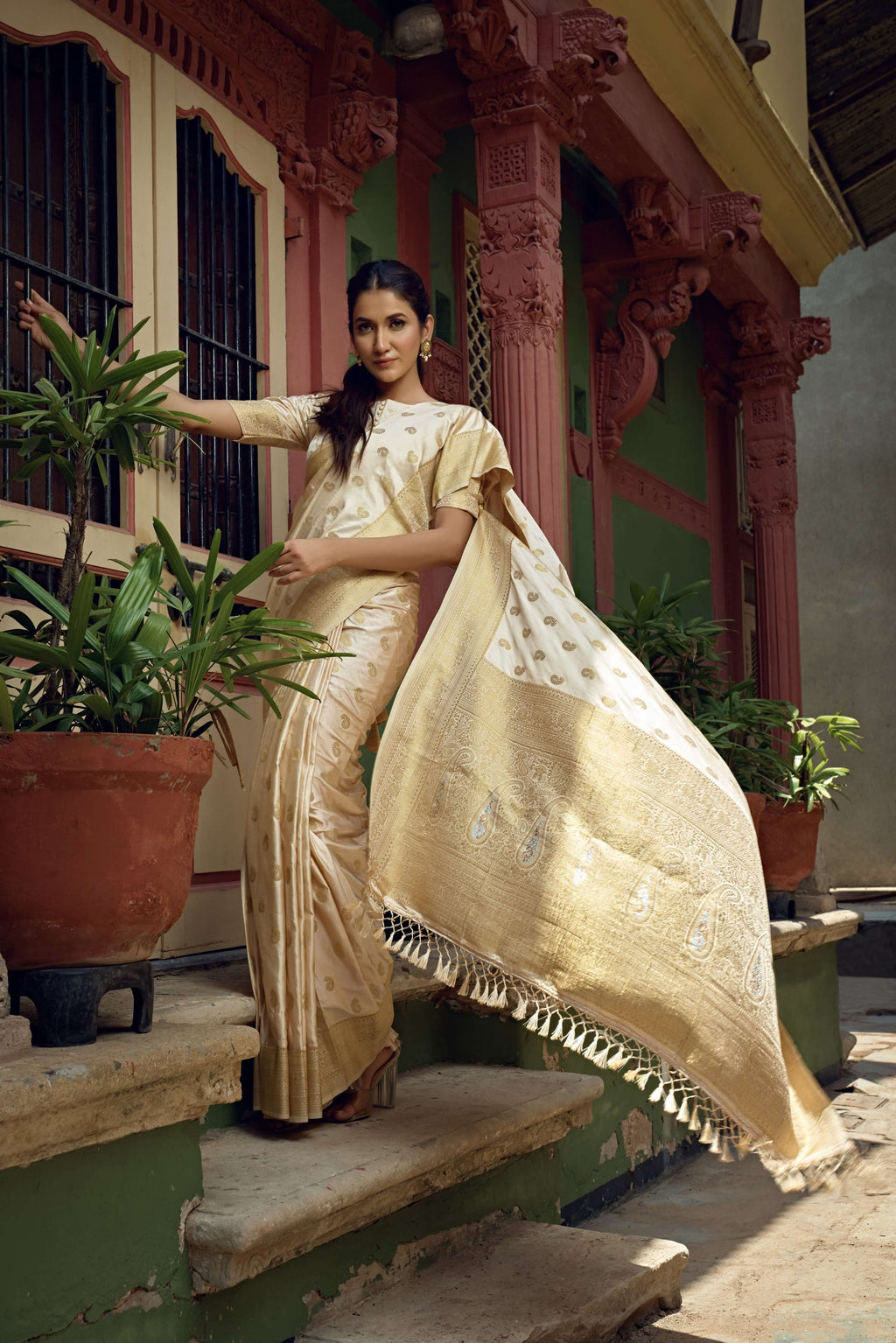 Vardha Ivory White Golden Zari Banarasi Satin Silk Saree