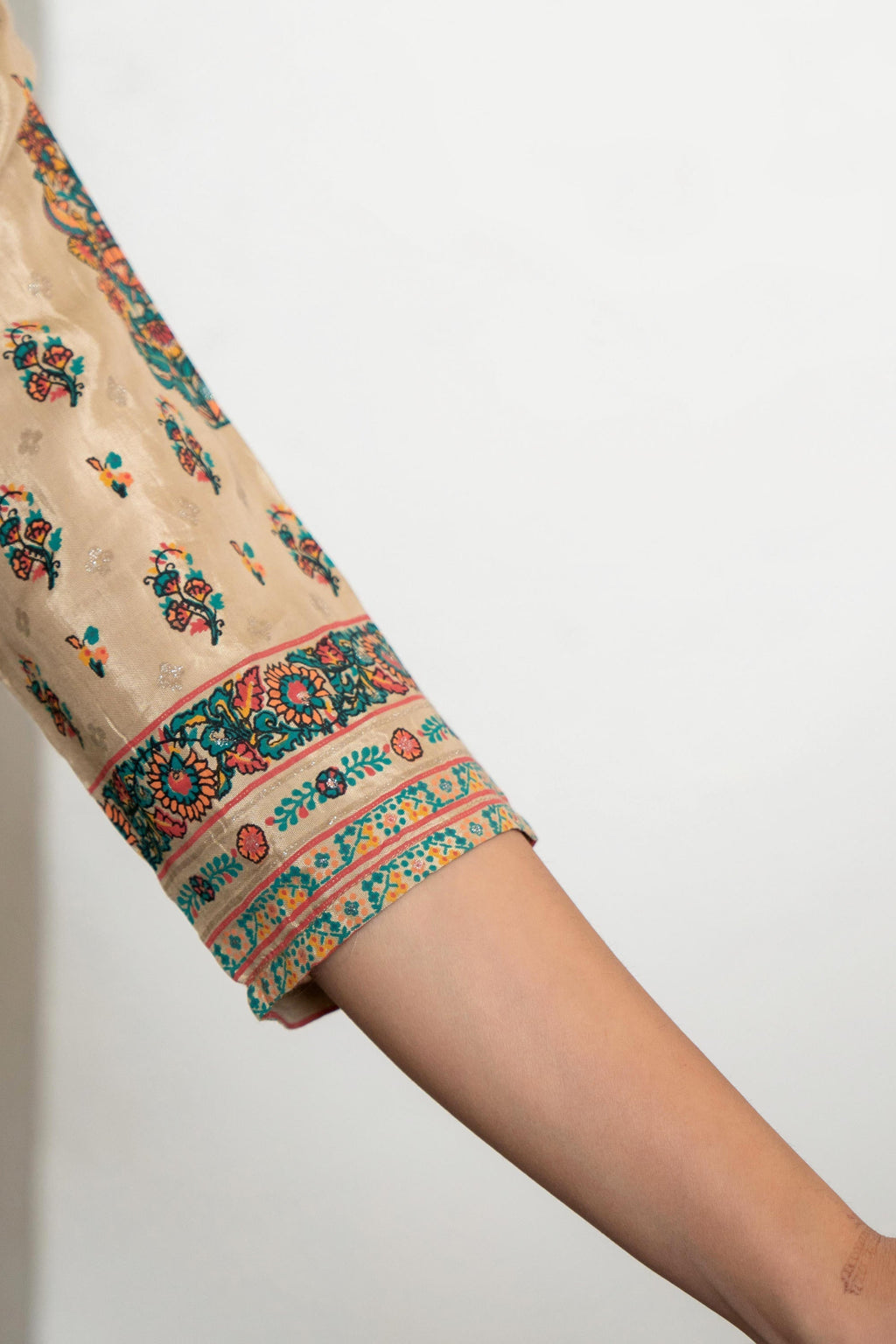 Juniper Beige Floral Printed Viscose Kurta With Beads & Sequins - Distacart