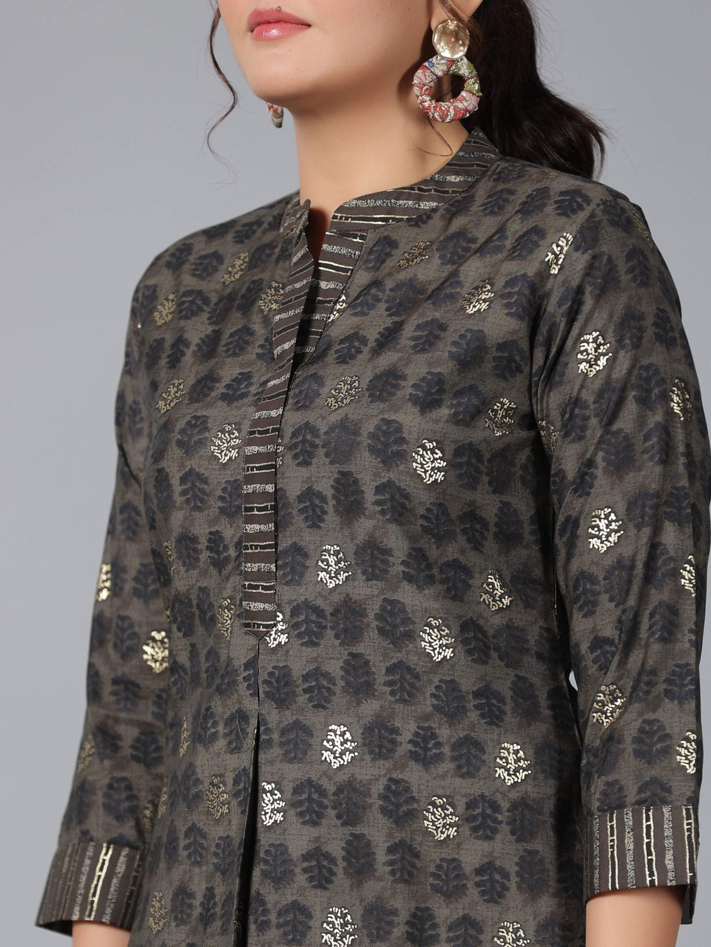 Juniper Women Black Muslin Printed High-Low Straight Tunic