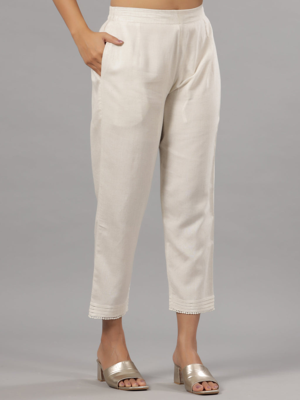 Juniper Woemen Natural Rayon Flex Solid Pants