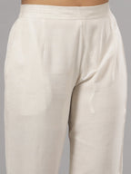 Juniper Woemen Natural Rayon Flex Solid Pants