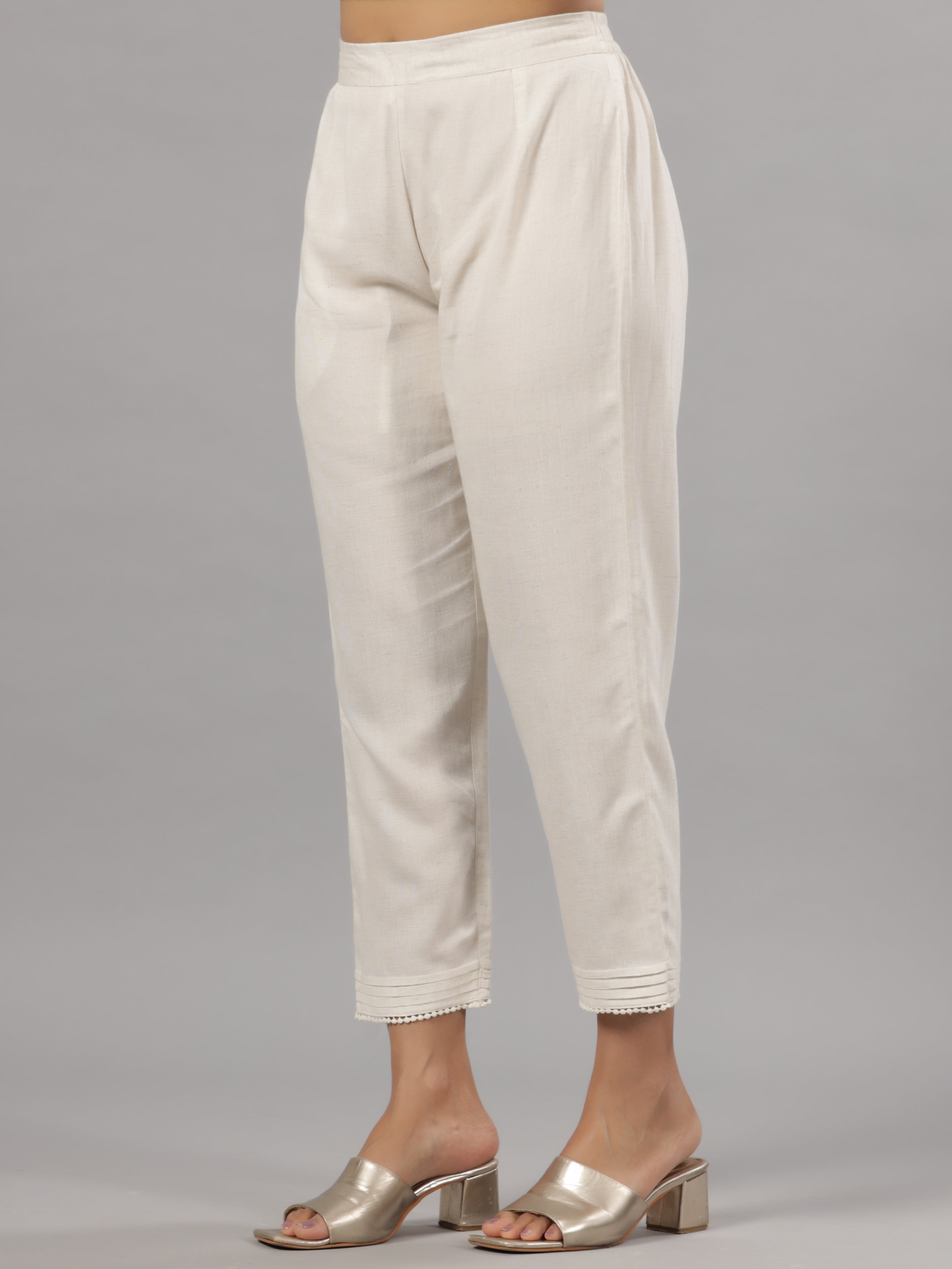 Juniper Woemen Natural Rayon Flex Solid Pants