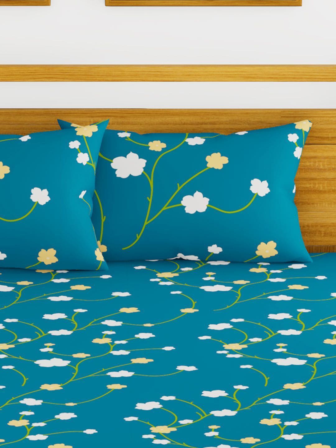 BIANCA Blue & Green Floral Printed 152 TC Cotton 110 GSM Micro-Peached King Bedsheet With 2 Pillow Cover