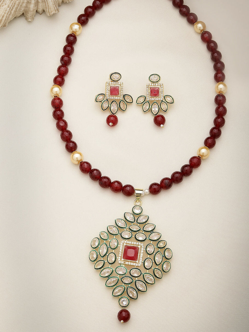 NVR Women's Red Kundan-Studded & Beaded Handcrafted Jewellery Set