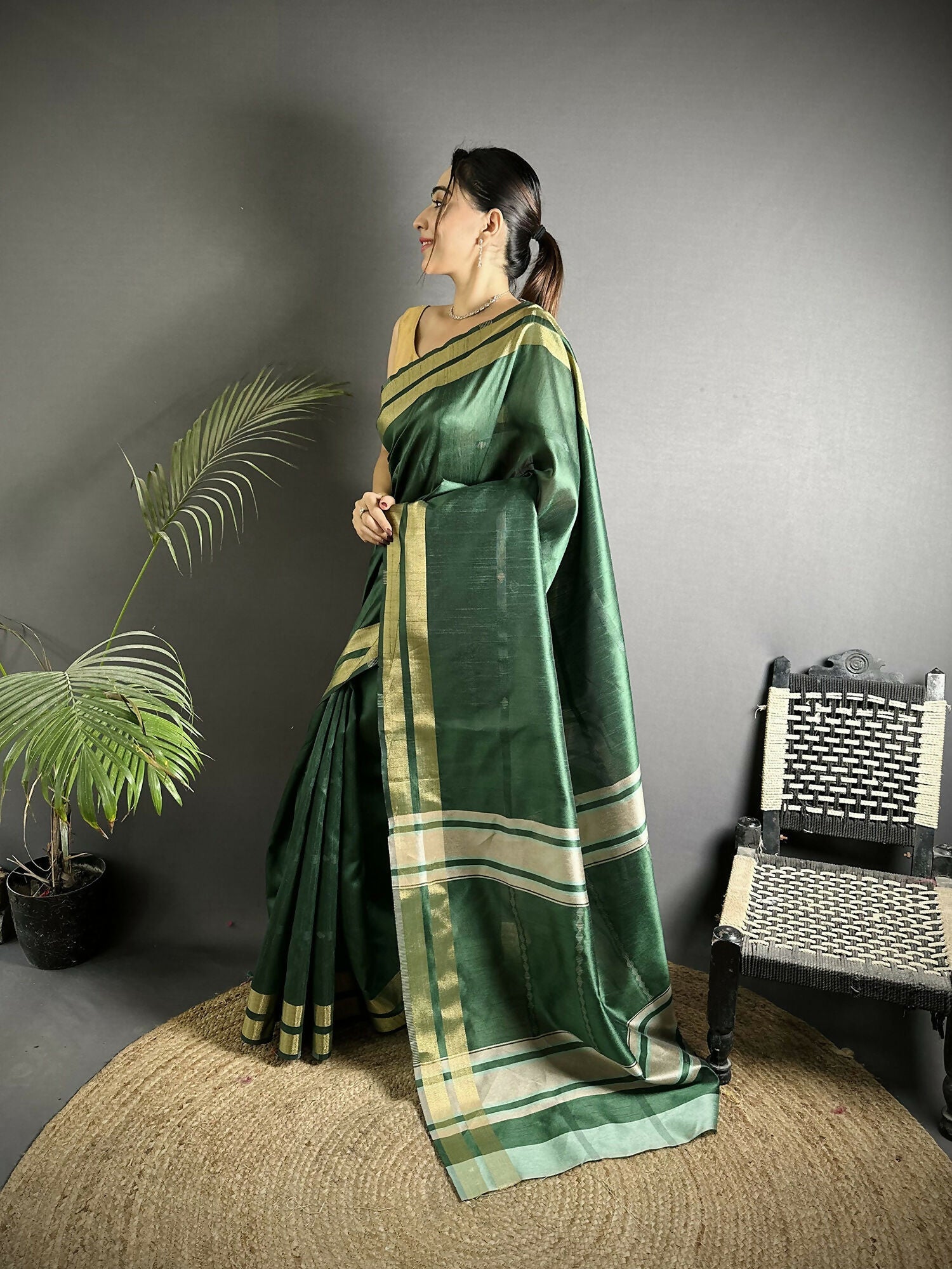 Joban Fashion Green Woven Pattern Raw Silk Kanjivaram Silk Saree - Distacart