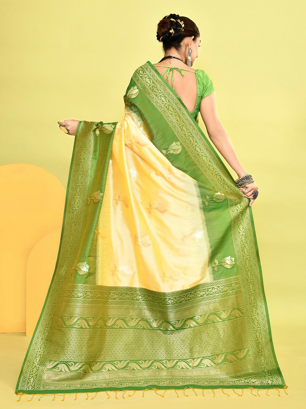 Joban Fashion Light Yellow & Parrot Green Plain With Weaving Border Banarasi Silk Sarees