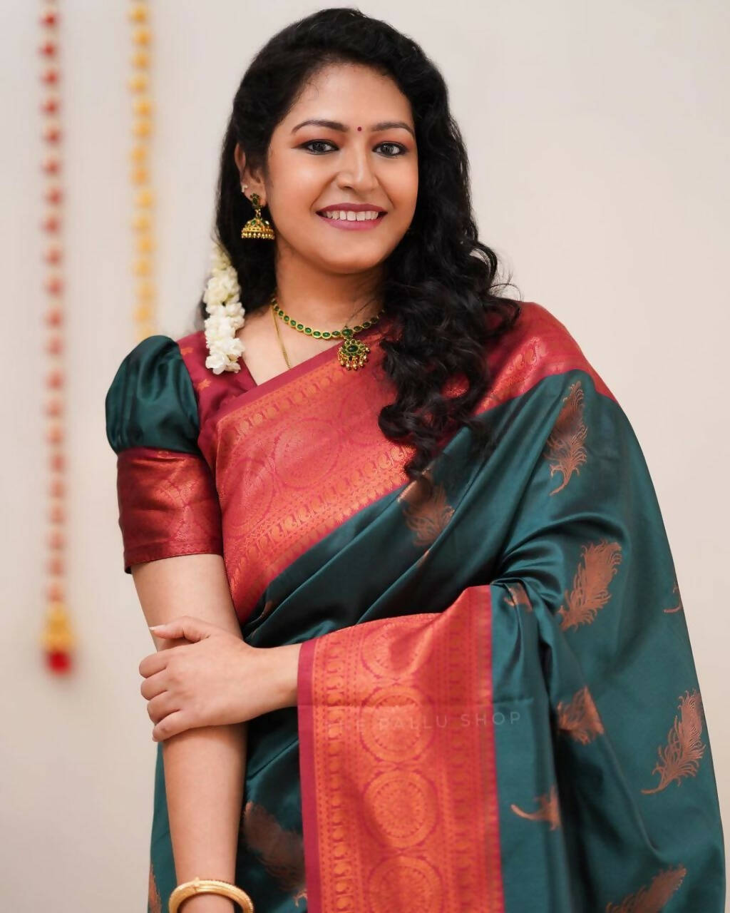 DEIANA'S Beautiful Designer Golden zari Soft Lichi Silk Saree - Teal