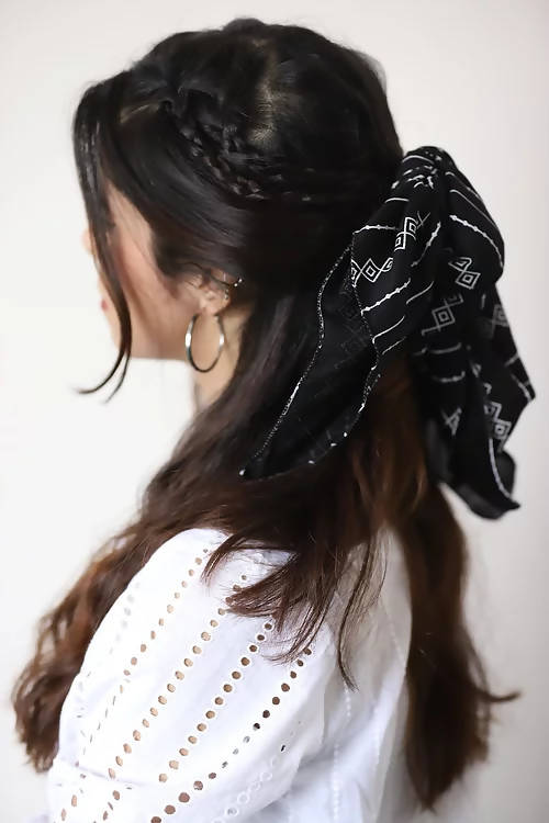 Diva Globe Black Printed Bhandana