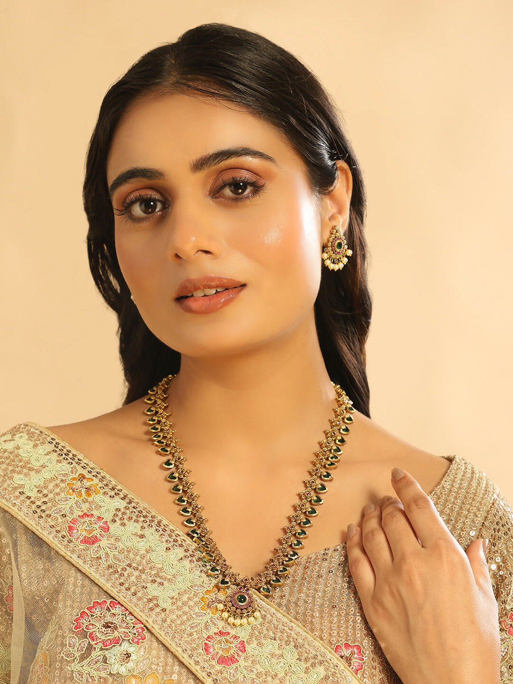 Nuyug 18K Gold Plated Temple Bliss Minimal Necklace Set