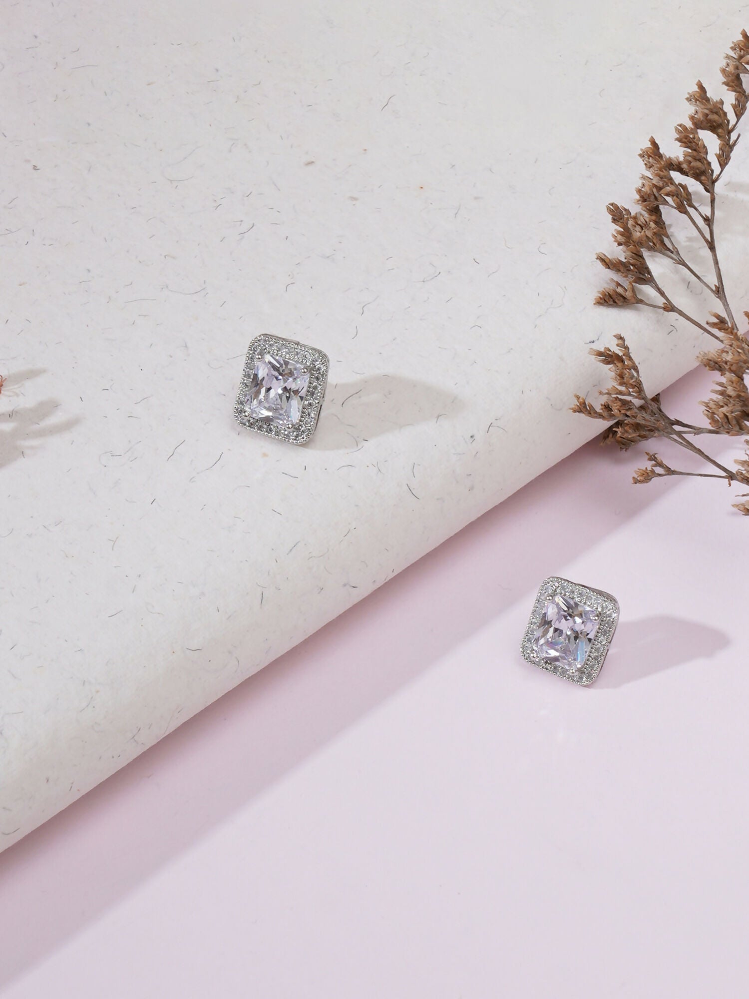 stone stud (white) - Ruby Raang - Distacart
