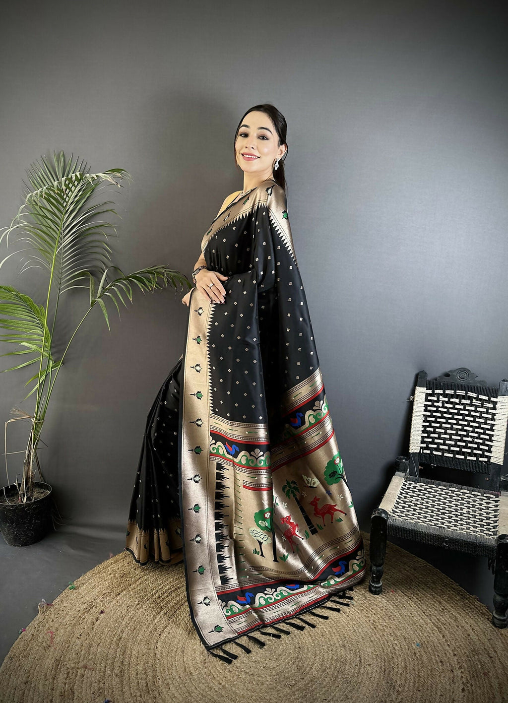 Joban Fashion Black Peacock & Floral Motifs Soft Lichi Silk Kanchipuram Saree - Distacart