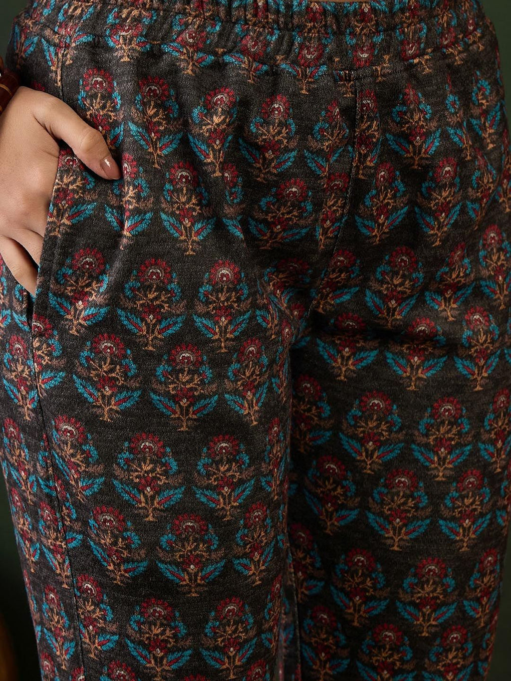 Sangria Self Design Winter Pashmina Straight Kurta & Trouser With Dupatta