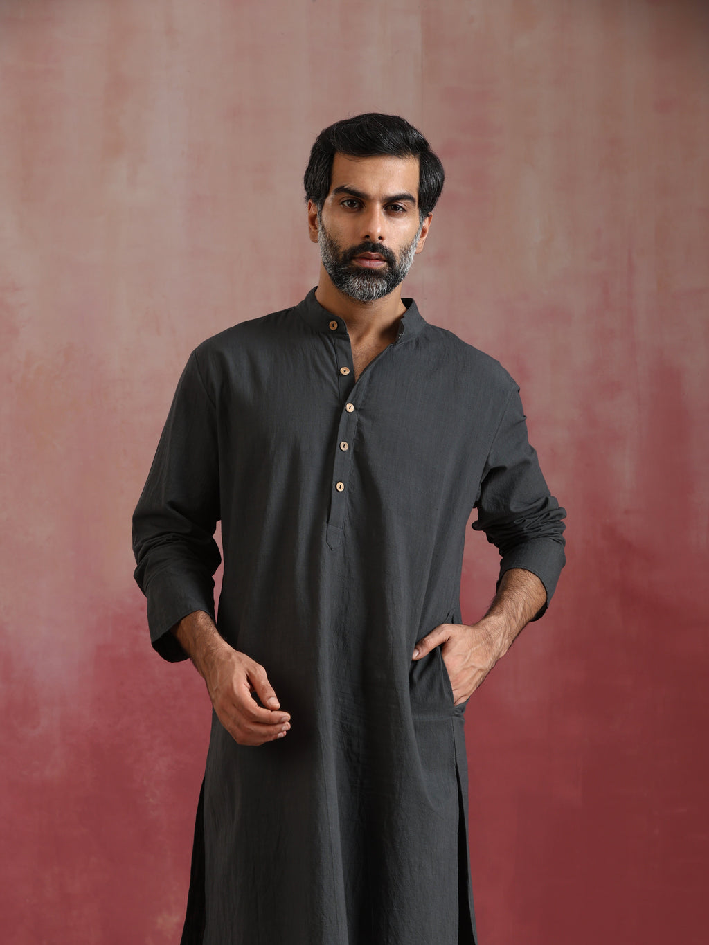 trueBrowns Men's Charcoal Grey Mandarin Collar Kurta