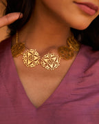 trueBrowns Gold-Polished Leaf Choker