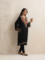 trueBrowns Black Kashmiri Floral Embroidered Woollen Phiran Kurta - Distacart