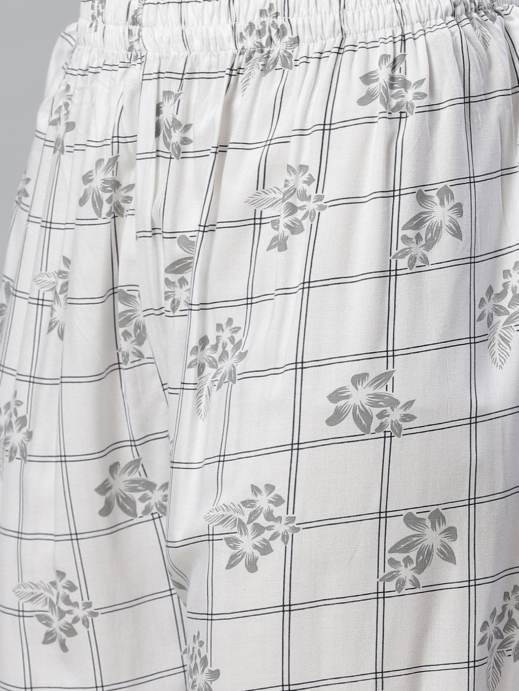 Jompers Women White & Black Floral Printed Kurta with Palazzos - Distacart