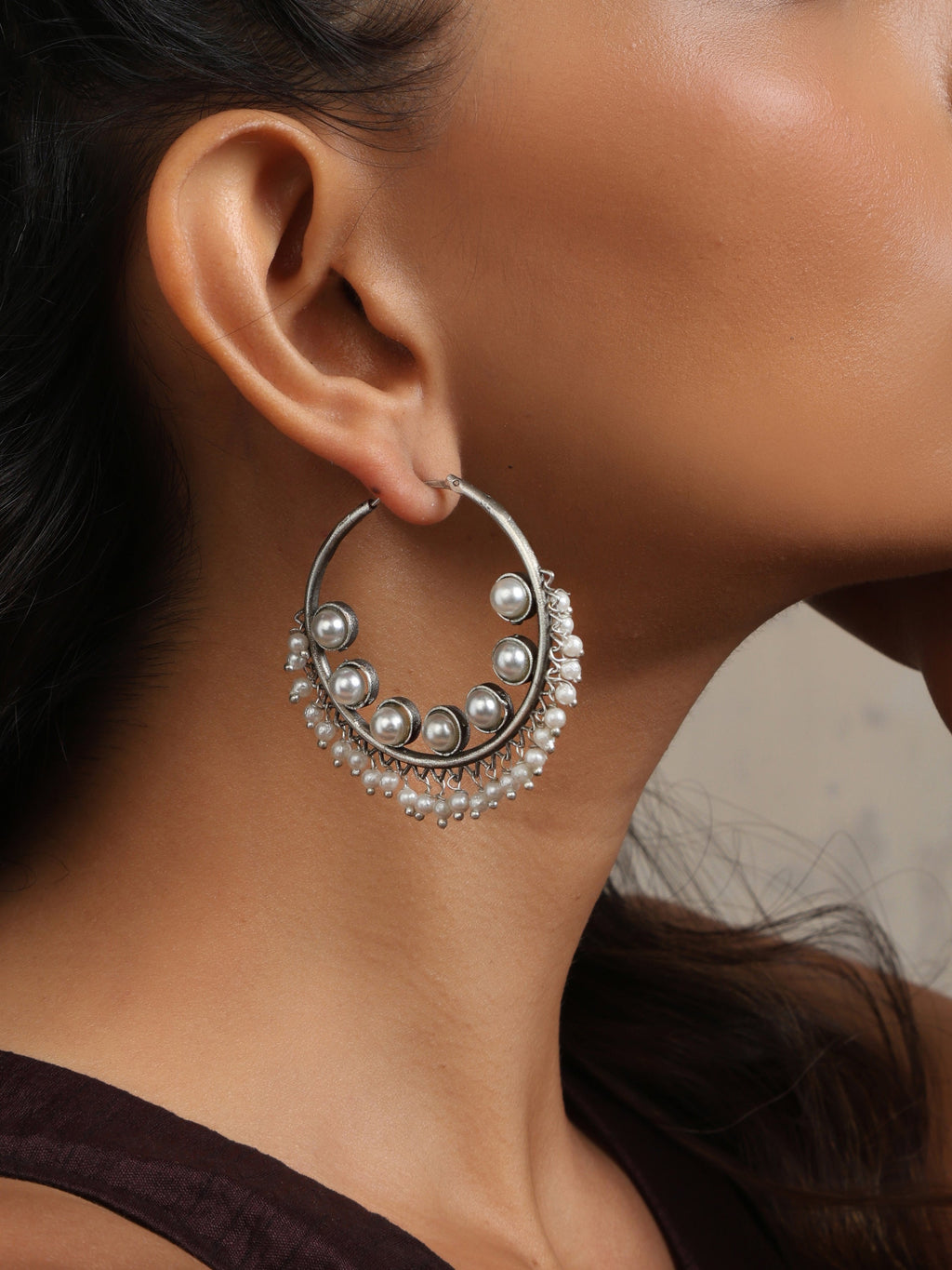 trueBrowns Silver Tone Pearl Hoop Earrings - Distacart