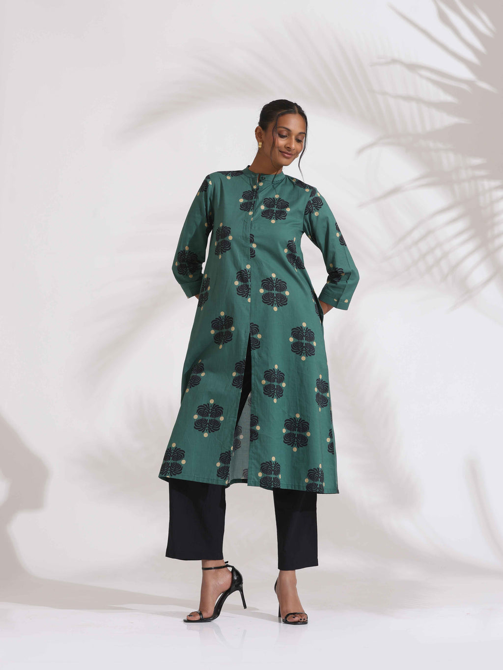 trueBrowns Green Cotton Print Front Slit Kurta Set - Distacart