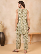 InWeave Mehandi Green White Moroccan Print Round Neck Kurta Set