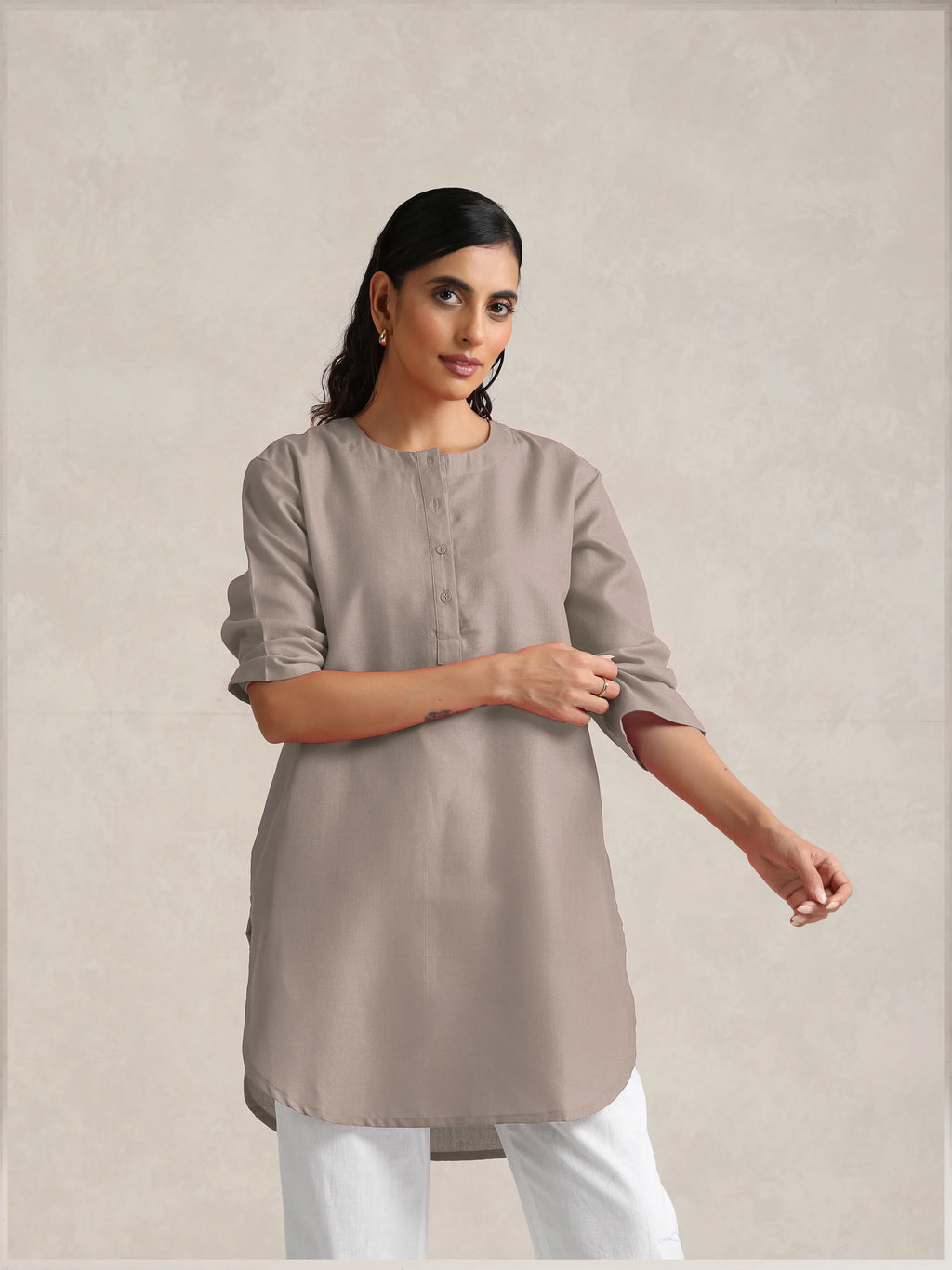 trueBrowns Light Grey Cotton Blend Short Kurta - Distacart