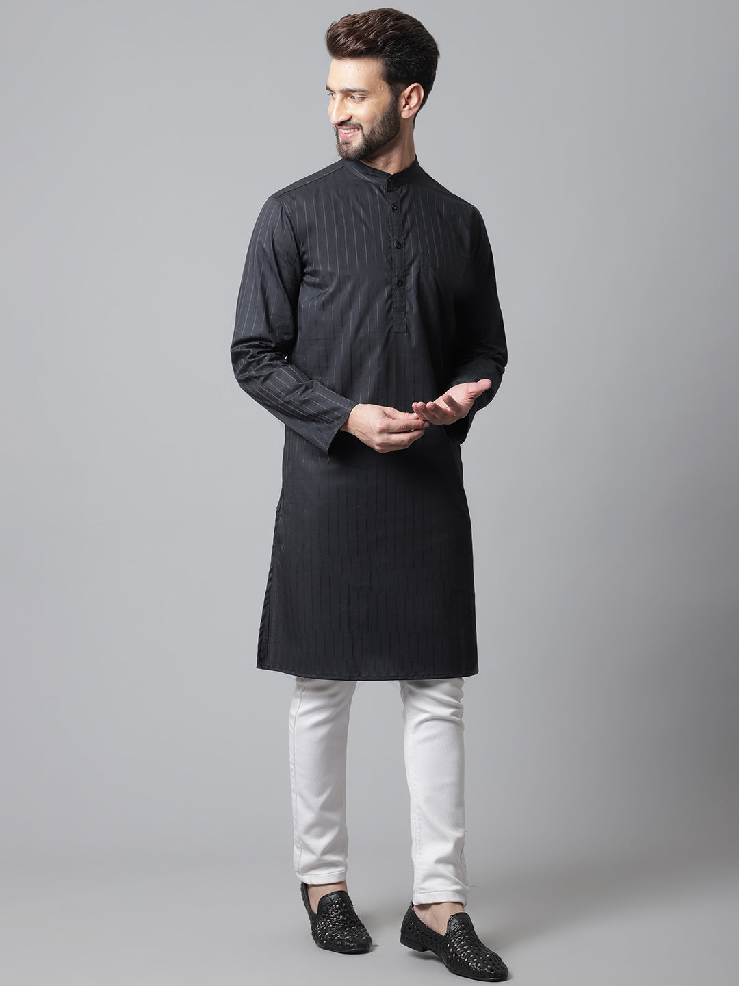 Even Apparels Black Solid Kurta With Band Collar - Distacart