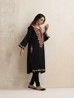trueBrowns Black Kashmiri Embroidered Woollen Phiran Kurta - Distacart