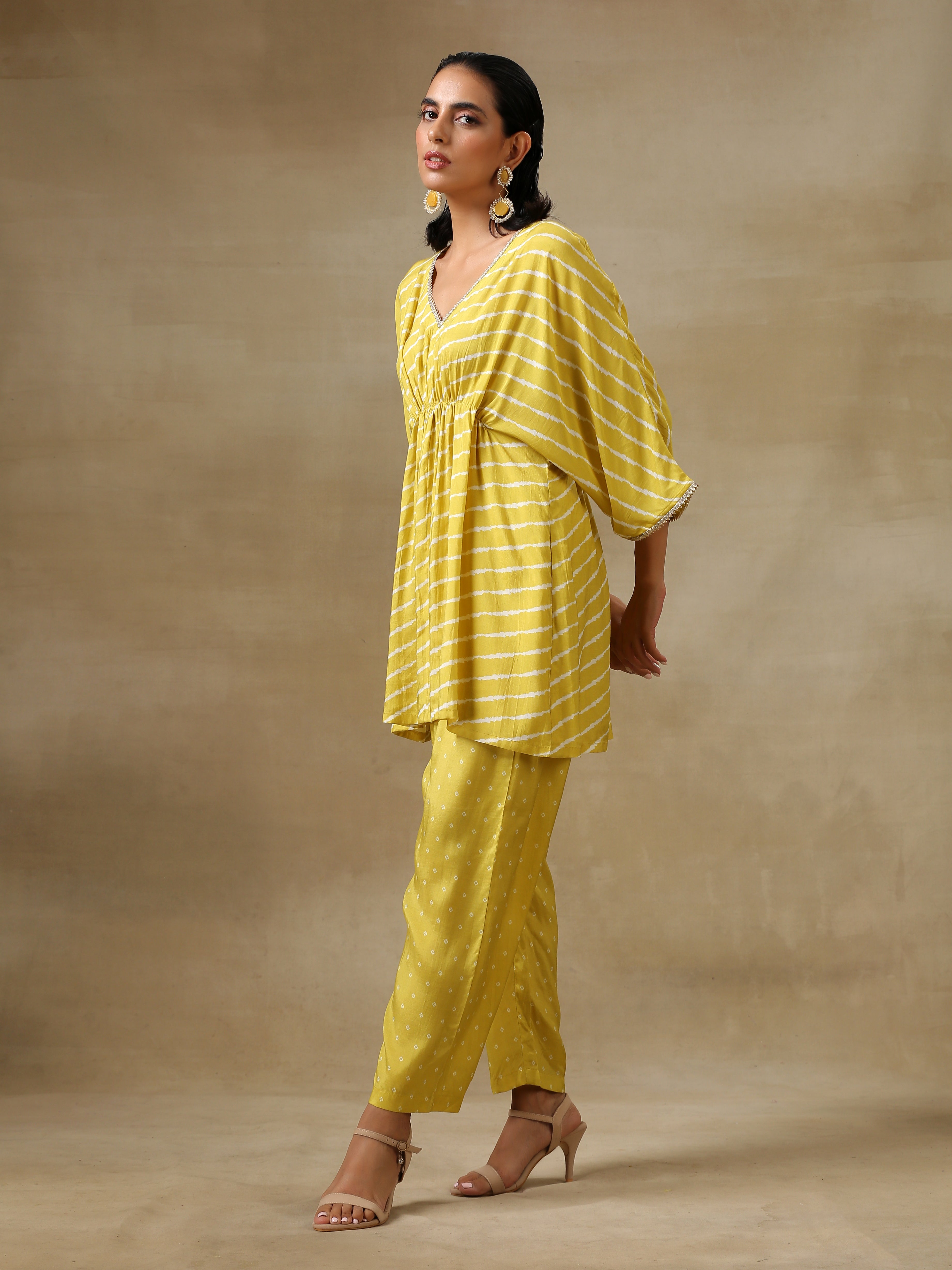 trueBrowns Lime Green Bandhani Printed Silk Drop Shoulder Co-Ord Set | Relove - Distacart