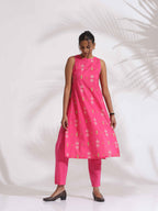 trueBrowns Pink Cotton Print Sleeveless Kurta Set - Distacart