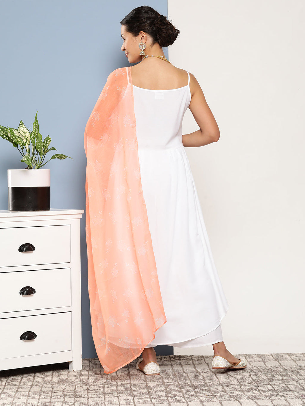 InWeave Women's Cream Strappy With Peach White Chintz Organza Dupatta