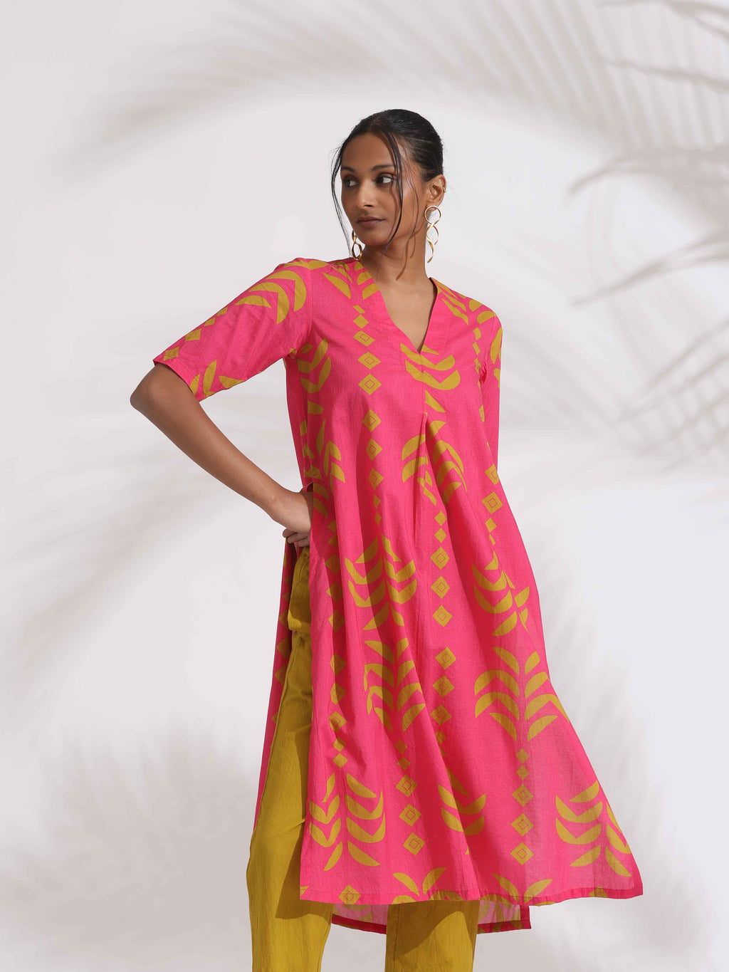 trueBrowns Pink Cotton Print A-line Kurta Set - Distacart